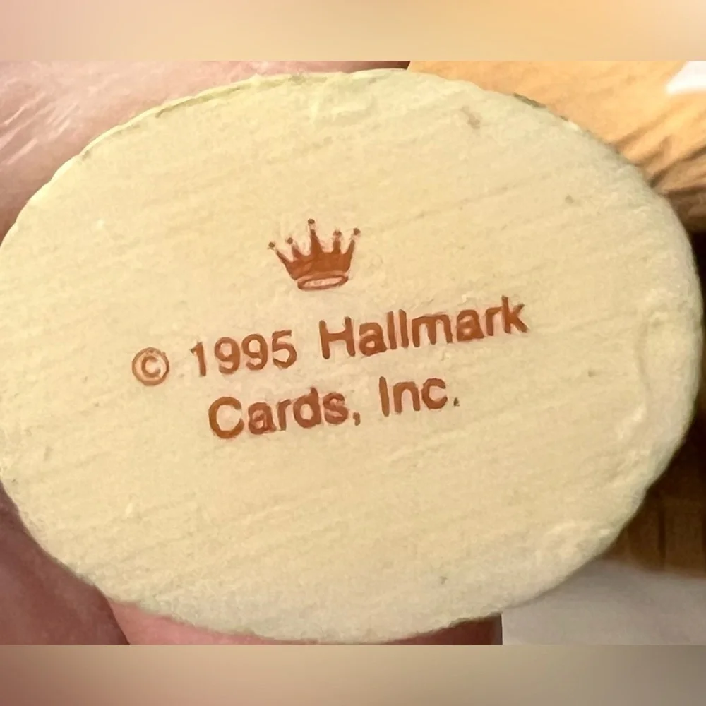 Hallmark 1995 A Moustershire Christmas 4‎ piece Mini Ornament special edition